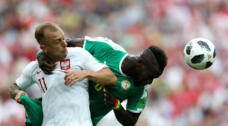 A Lengyelország-Szenegál mérkőzés megítélése megváltozott, amikor a nézők nem látták a játékosok bőrszínét