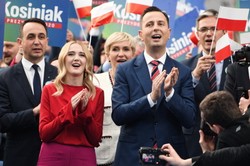 "Kosiniak-Kamysz w sposób mało elegancki zabiega o głosy"