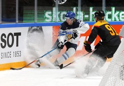 MŚ w hokeju na lodzie: 18-latek z Finlandii pobił rekord Jagra