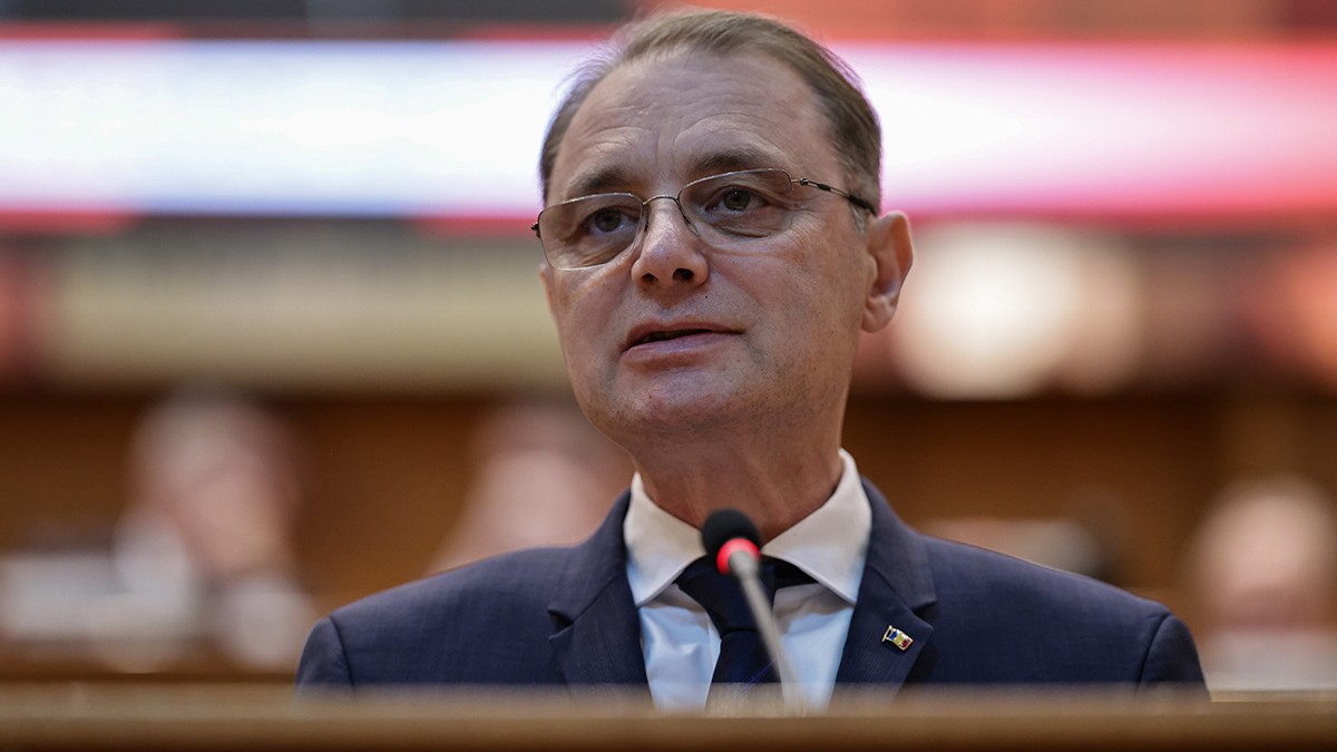 Luca Niculescu, semnal de alarmă de Ziua Armatei: „Atacurile cibernetice și hibride ne pun la încercare. Poziția la Marea Neagră cere vigilență permanentă”
