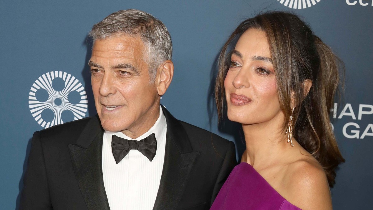 Amal Kluni dominirala u neobičnoj haljini, žene će ovo da šiju u šleperima