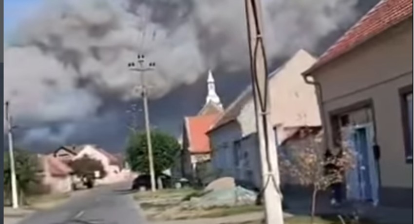 Požar u Deliblatskoj peščari snimljeno pre iz sela Kajtasovo