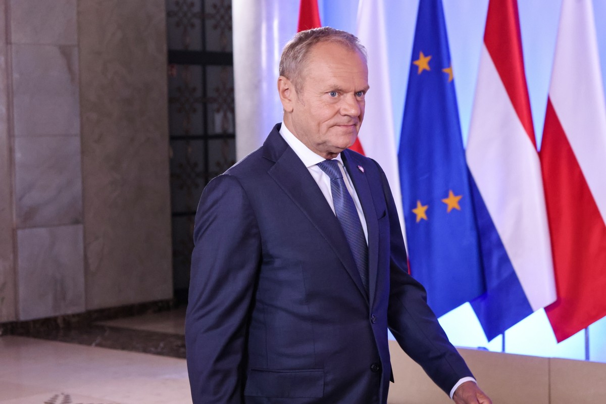 Tusk nie chciał dopuścić do zaprzysiężenia Nawrockiego? Prof. Dudek ujawnia
