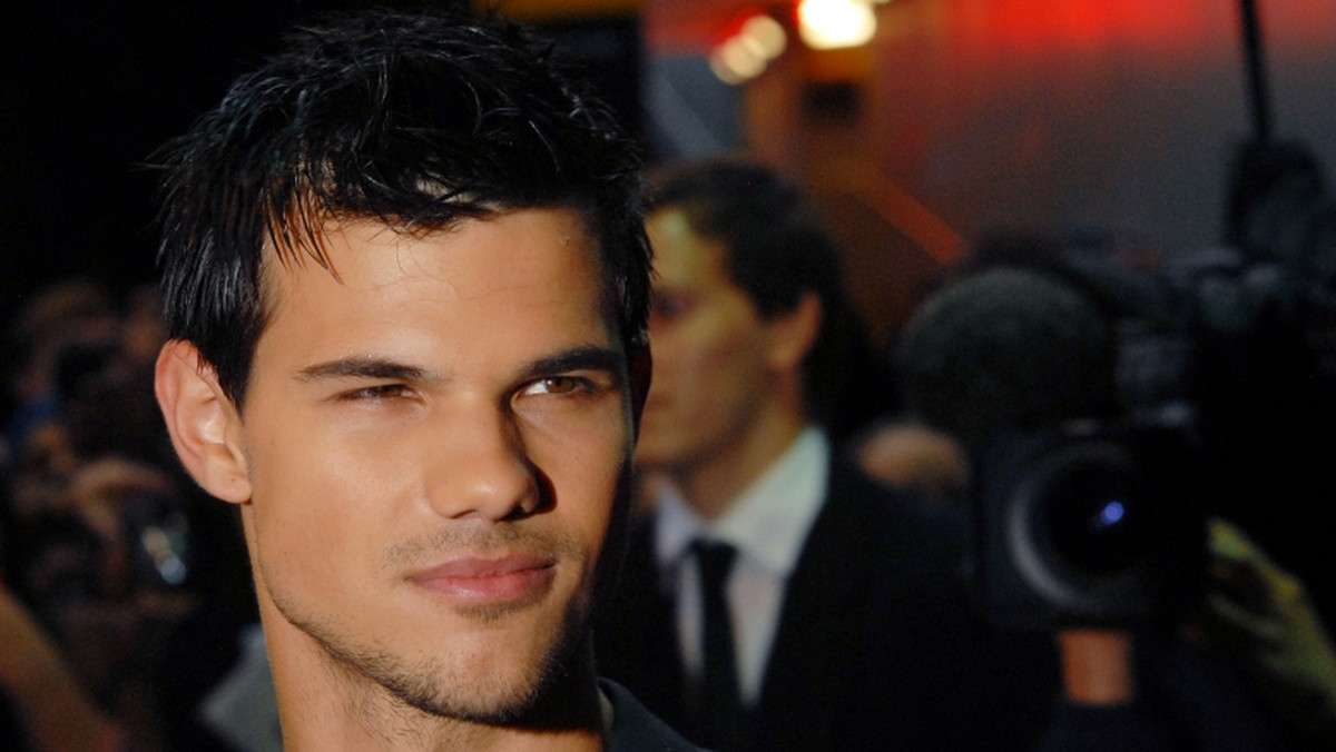 Taylor Lautner chce nakręcić komedię, w której zagraliby koledzy z cyklu "Zmierzch".