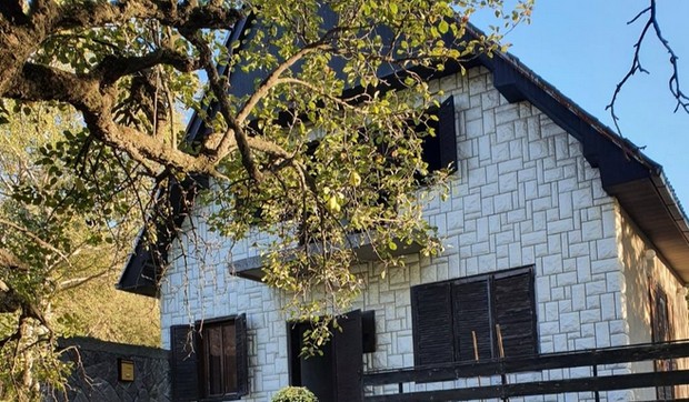 Kuća od 100 kvadrata i 27 ari placa za 24.000 evra