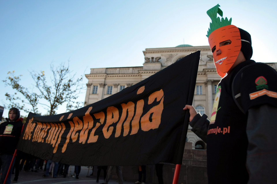 WARSZAWA AKCJA NIE MARNUJ JEDZENIA