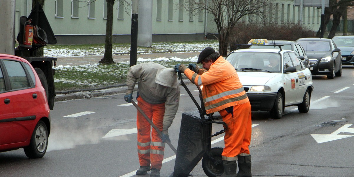 Zgłoś dziurę w nawierzchni