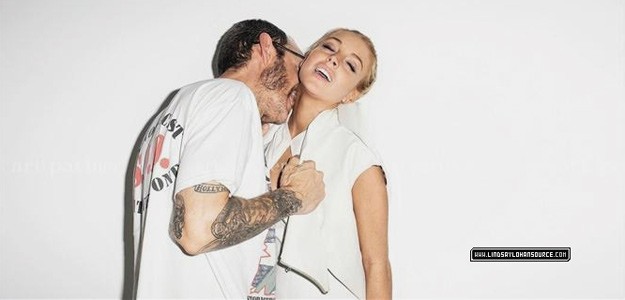 23316_terry-richardson-lindsay-lohan-625-d000180AA4cc01c9a4aca