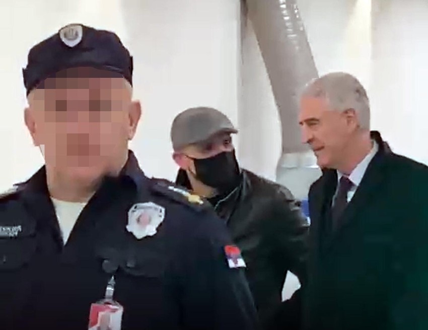 Luka Bojović aerodrom