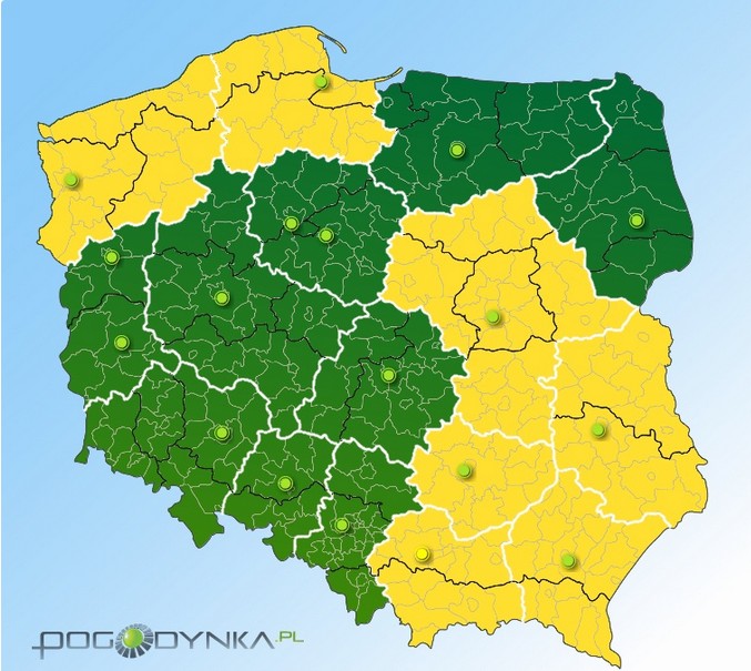 Żółtym kolorem oznaczono regiony z ostrzeżeniami meteorologicznymi