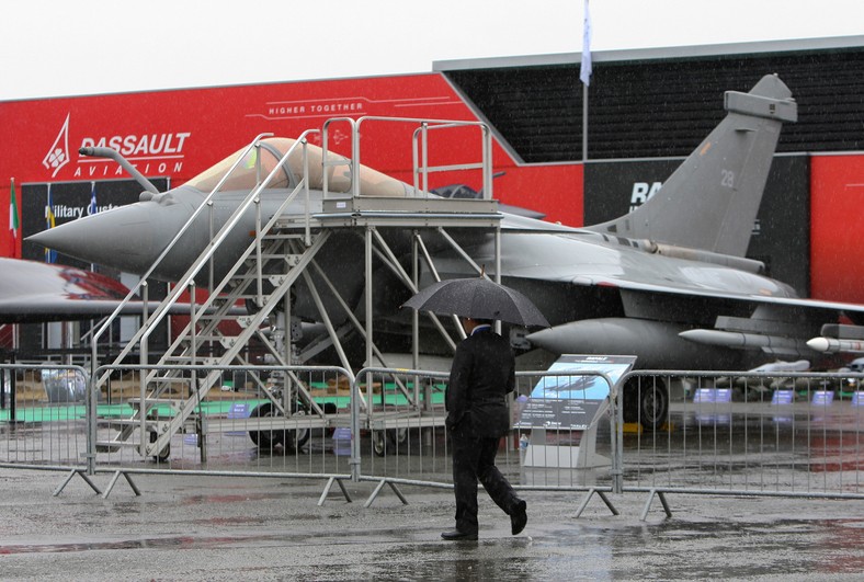 Wojskowy odrzutowiec Rafale produkowany przez Dassault Aviation SA, Paris Air Show, Francja, 22 czerwca, 2011