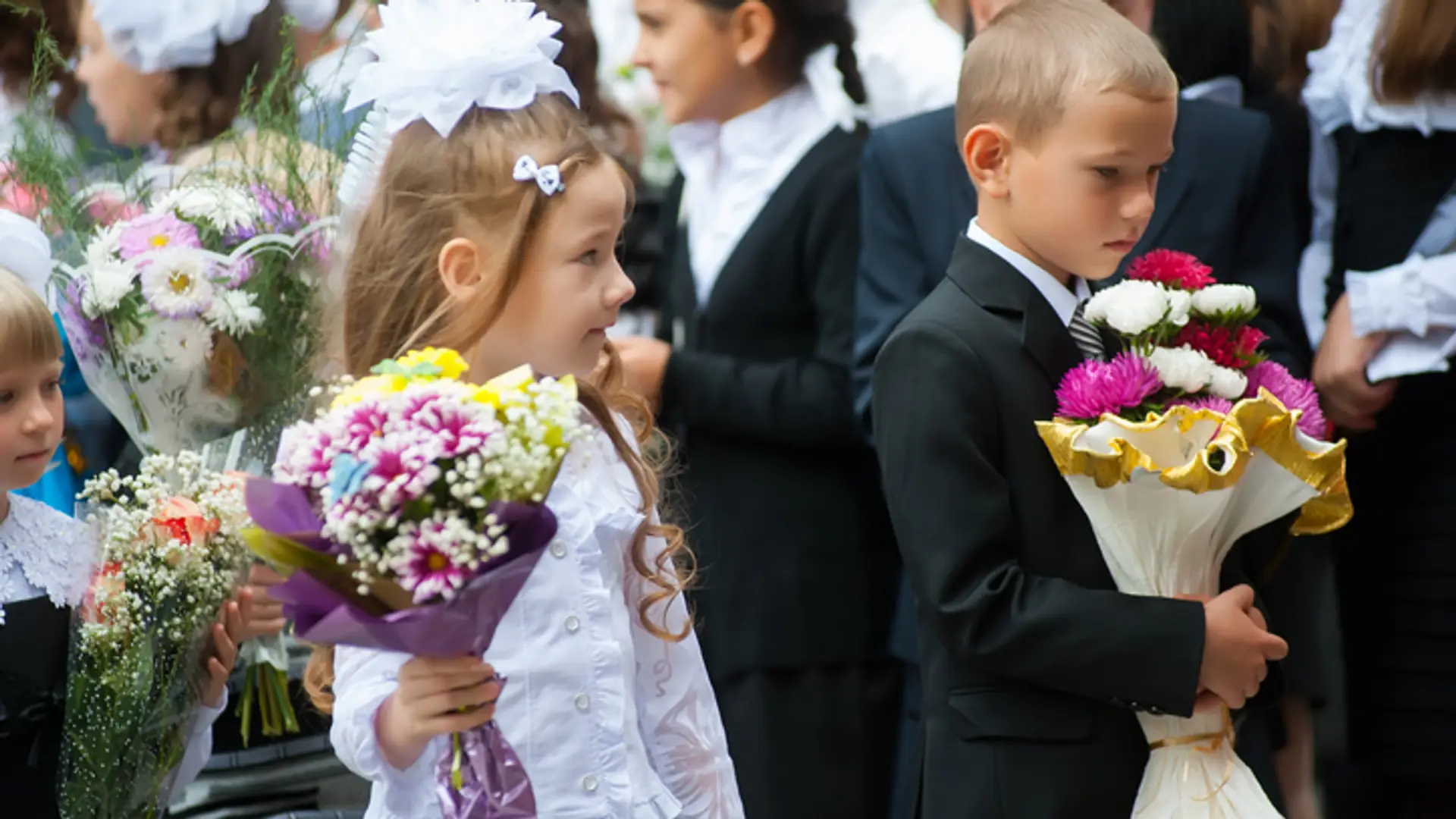 Ruszył "festiwal prezentów" na zakończenie roku - tablet, spa, biżuteria...