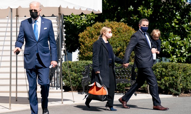 Hanter Bajden sa suprugom Melisom i sinom