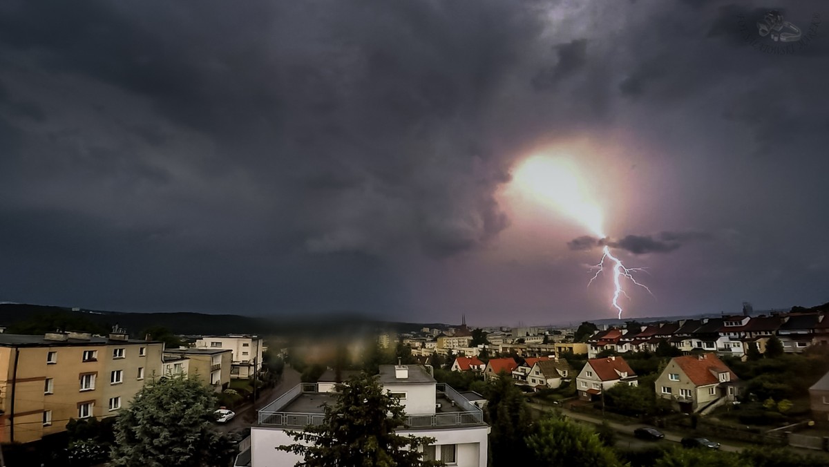 Gwałtowne burze przechodzą nad Polską. Zobacz zdjęcia