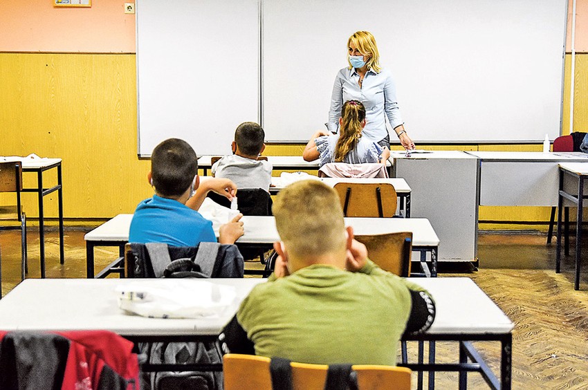 U nekim gradovima već prešli na onlajn nastavu