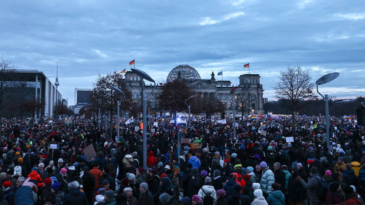 Masowe protesty w Niemczech. Tysiące osób sprzeciwiają się AfD