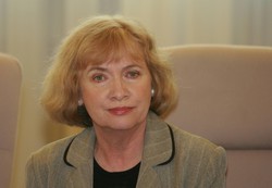 Orłowska została wiceministrem finansów i pełnomocnikiem rządu ds. euro. Zastąpiła Koteckiego