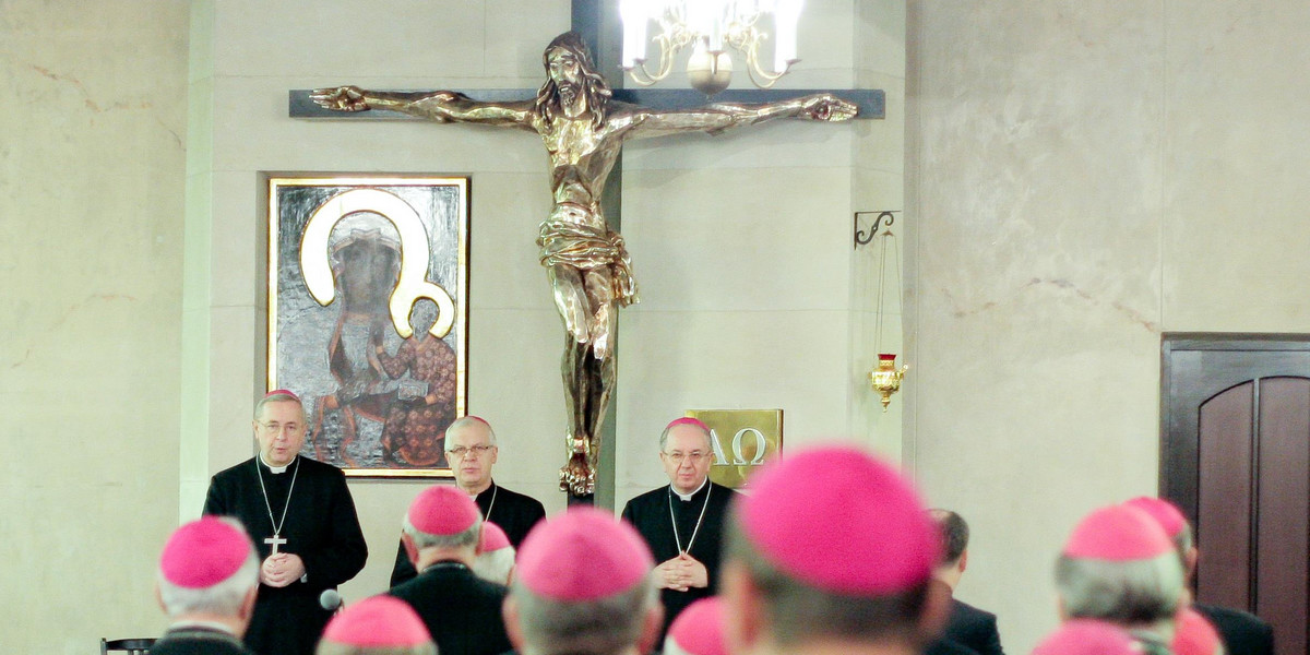 Ten sondaż to cios dla polskiego Kościoła. Nie podoba się to nawet zwolennikom PiS