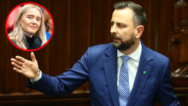 Zwróciła na siebie uwagę podczas obrad Sejmu. To żona nowego ministra obrony