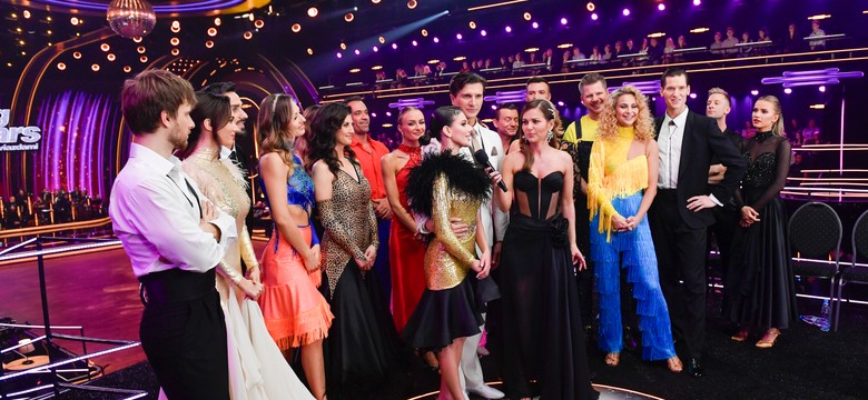 Za nami drugi odcinek "Tańca z gwiazdami". Kto odpadł, a kto dostał najwięcej punktów? Są cztery 10! [WIDEO]