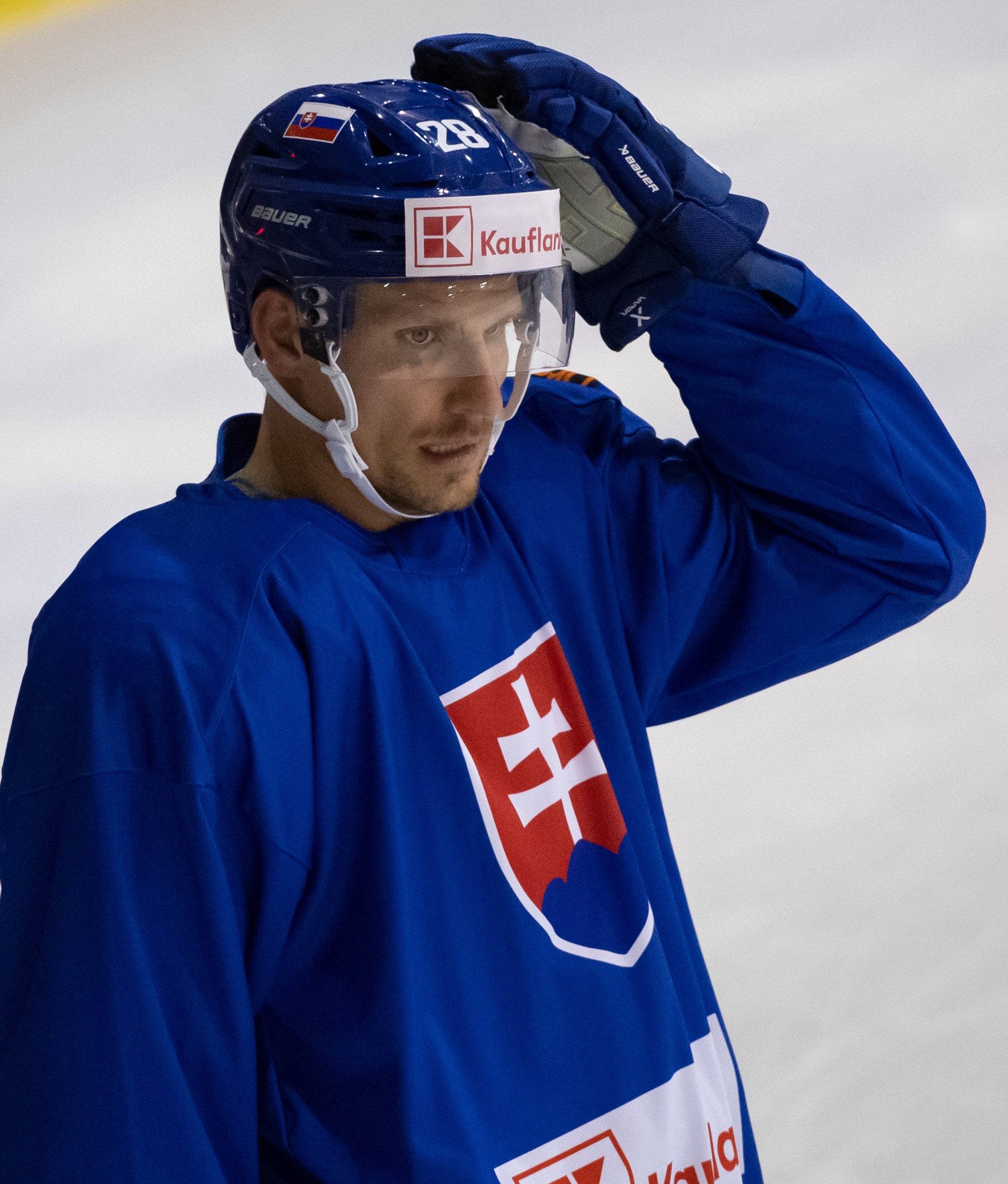 Richard Pánik počas tréningu slovenskej hokejovej reprezentácie.