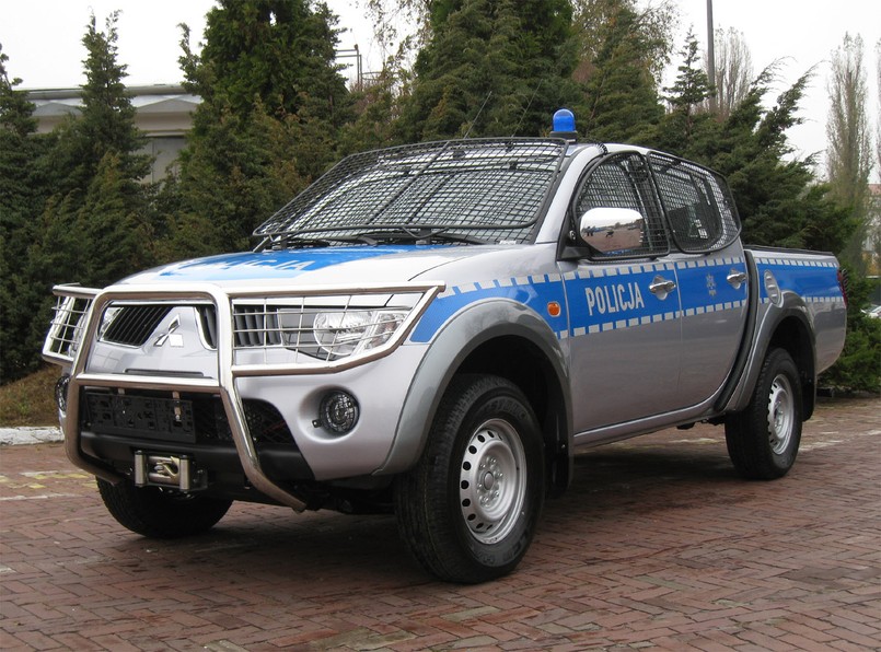 Mitsubishi wyrzutnią granatów - nowa broń policji