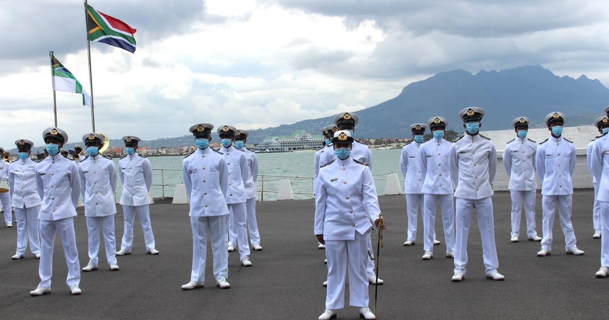 U.S. pressure forces South Africa to investigate its own senior military officers