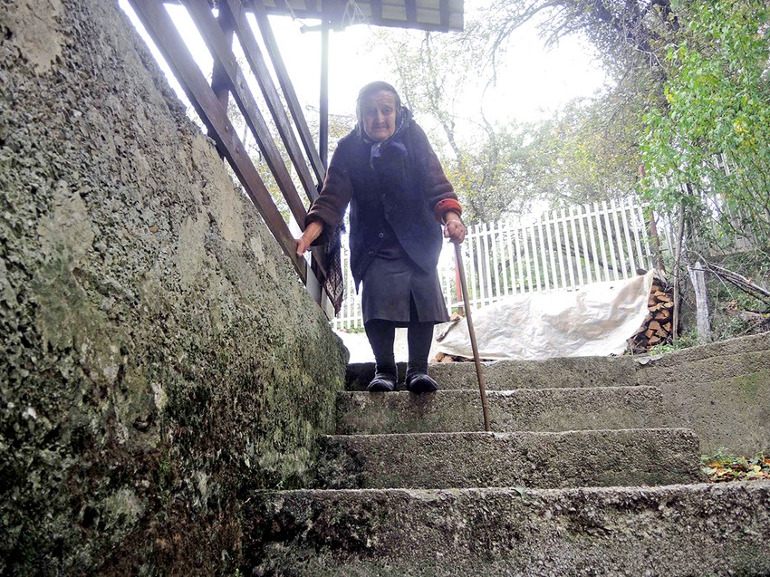 Ljubica je sahranila oba sina i muža, ponekad joj dođe jedan unuk, i to retko