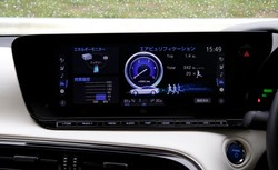 Nowa Toyota Mirai ujawniona. Tańsza, ładniejsza, lepiej jeździ i... oczyszcza powietrze