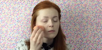 Niewidoma 19-latka chce zostać makijażystką