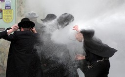 Kruche zawieszenie broni w Strefie Gazy: Izrael ostrzega Hamas przed eskalacją przemocy