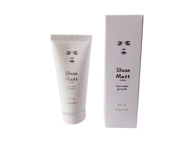 Base Matt – baza pod makijaż do walki z błyszczącą skórą