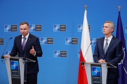 Prezydent Duda po spotkaniu z szefem NATO. "Niebezpieczna ewolucja sytuacji"