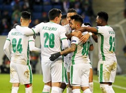 Liga Europy: Drużyna Góralskiego zapewniła sobie awans w ostatniej kolejce [WIDEO]