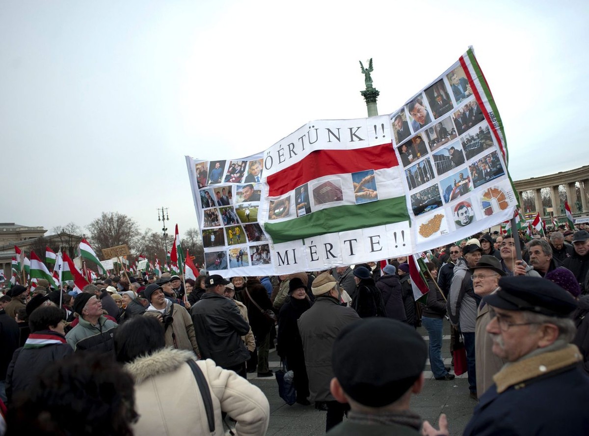 Węgrzy manifestowali poparcie dla Wiktora Orbana