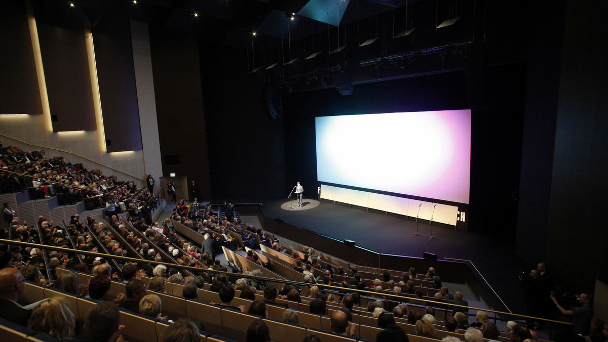 Rada Programowa 39. Festiwalu Filmowego w Gdyni podjęła decyzję o powołaniu Zespołu Selekcyjnego 39. FFG. Wybór ten został potwierdzony przez Komitet Organizacyjny na posiedzeniu w dniu 12 czerwca 2014 roku.