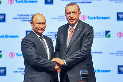 Putin wygrał "wybory". Prezydent Turcji w nieciekawym towarzystwie