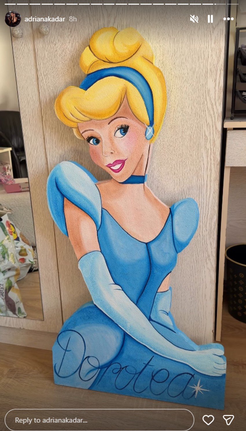 Adriana priprema Uskrs sa porodicom