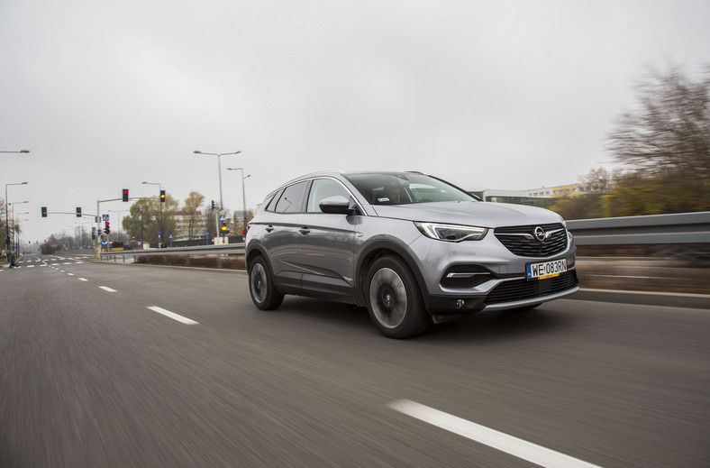 Opel Grandland X 1.2 Turbo - prawdziwy PeugOpel