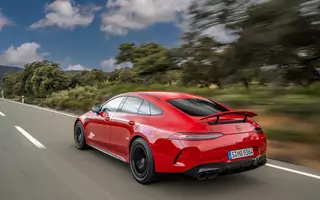 Hybrydowy Mercedes-AMG GT 63 S E Performance za milion. Sprawdziliśmy go na torze