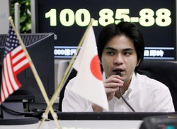 Japoński jen ofiarą globalnego optymizmu