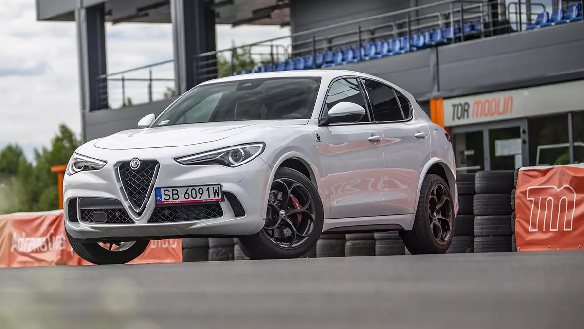 Alfa Romeo Stelvio Quadrifoglio - ekstraklasa szybkich SUV-ów