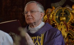 Abp Jędraszewski o tragedii smoleńskiej: Jej okoliczności ciągle niewyjaśnione