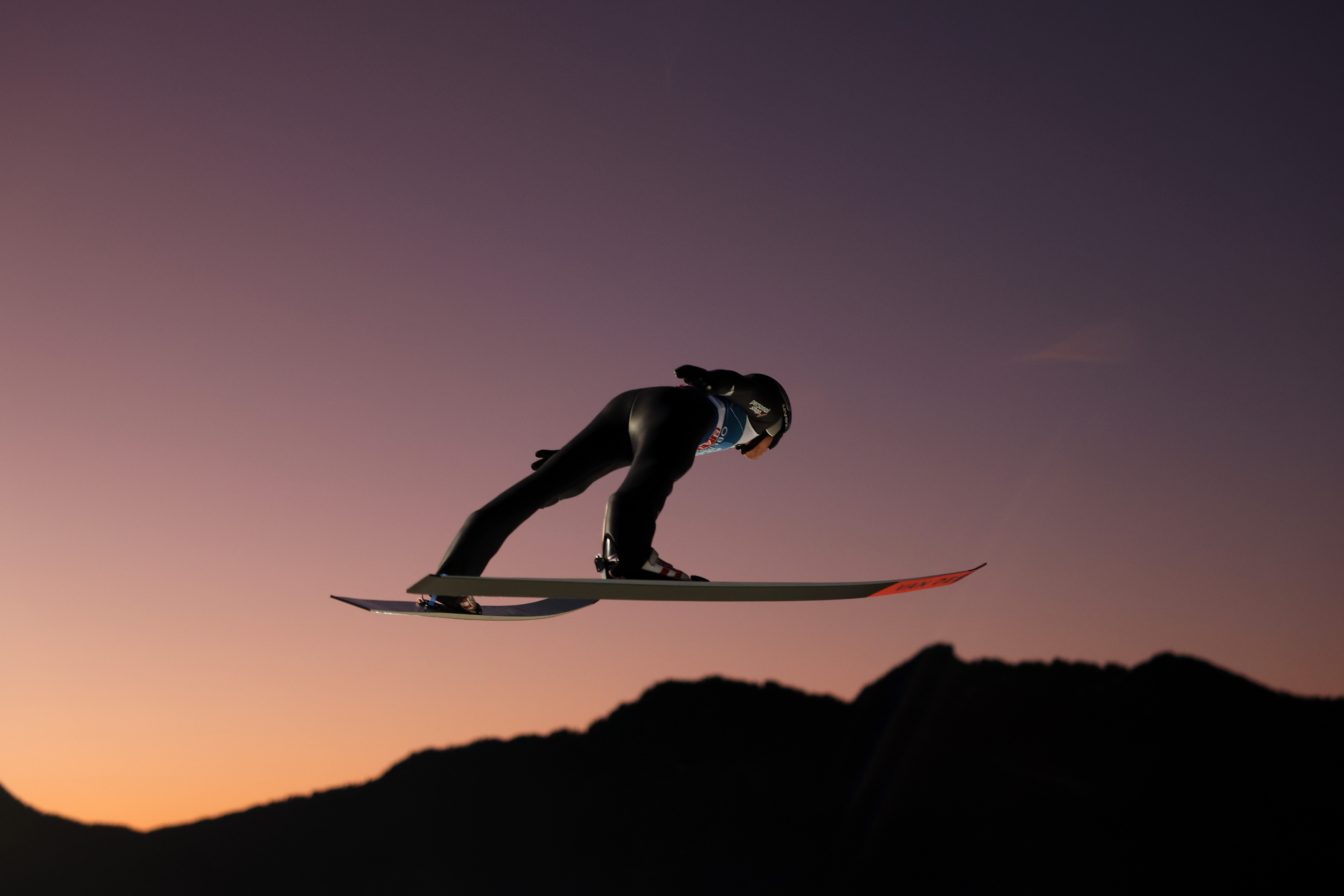 Slowene Prevc dominiert Tournee-Auftakt - Hoffmann überzeugt als Vierter