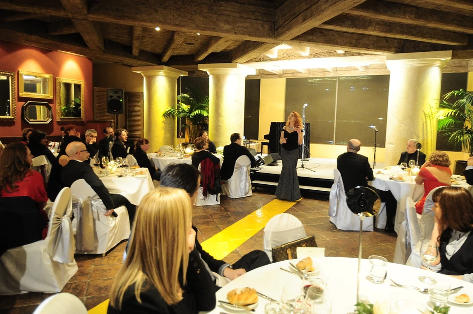 Tanja Bošković čita stihove iz "Pokajničke" pesme