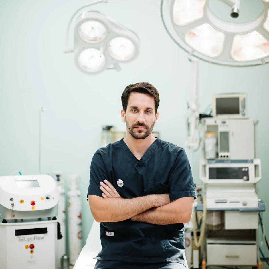 dr Uroš Radivojjčević