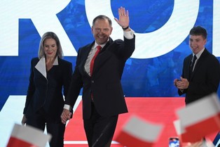 Wyniki wyborów prezydenckich. Nawrocki: My w nocy musimy zwyciężyć