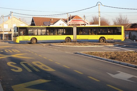 Opasna je i okretnica u Batajnici