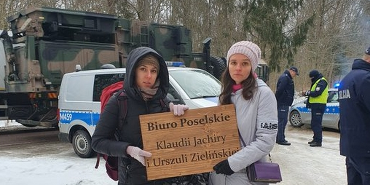 Posłanki nie zostały wpuszczone do swojego biura poselskiego w Białowieży.