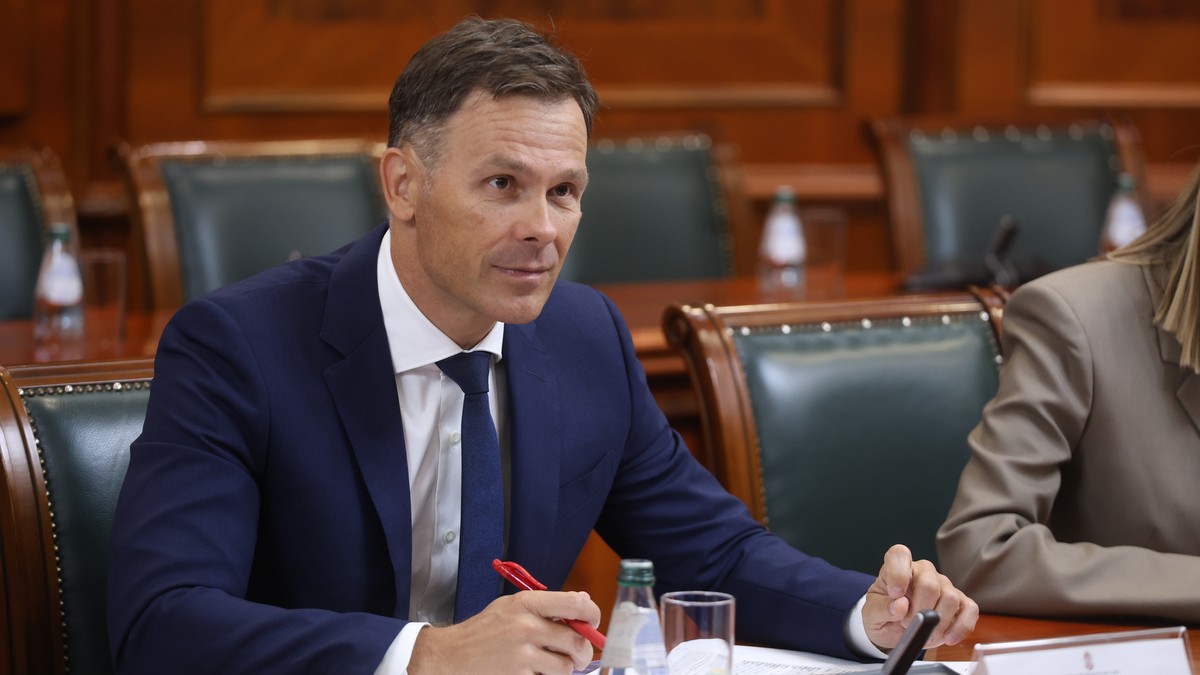 Ministar Mali obrazlaže predlog rebalansa budžeta pred poslanicima